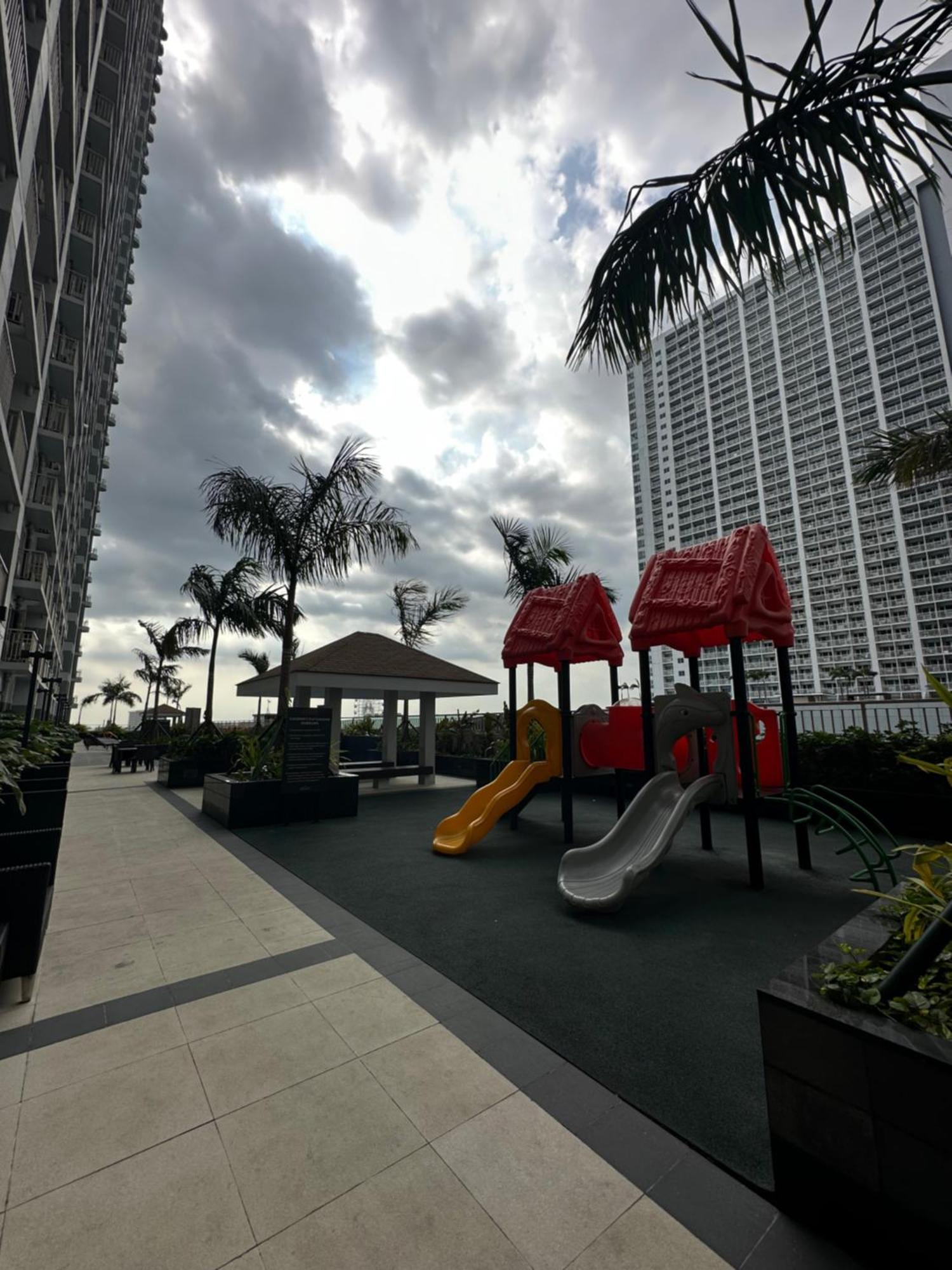Chen'S Cozy 2Bedroom @ Coast Residences マニラ市 エクステリア 写真